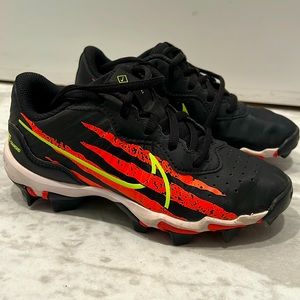 Nike Youth Diamond baseball cleats